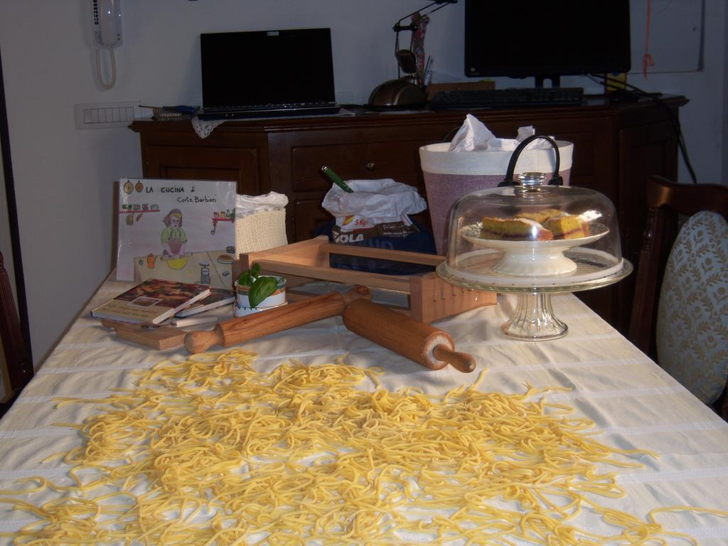 B&B Corte Barbieri Dolcè Extérieur photo