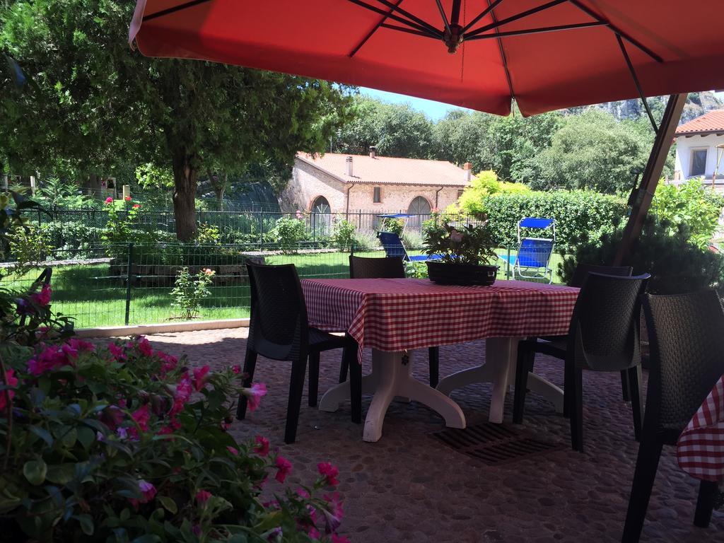 B&B Corte Barbieri Dolcè Extérieur photo