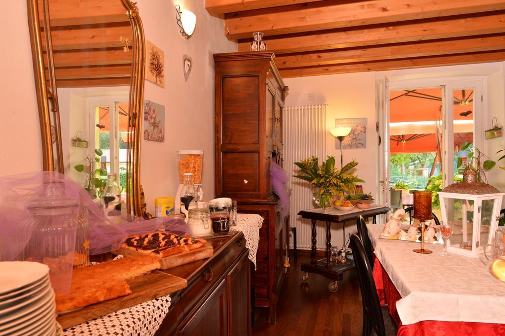 B&B Corte Barbieri Dolcè Extérieur photo