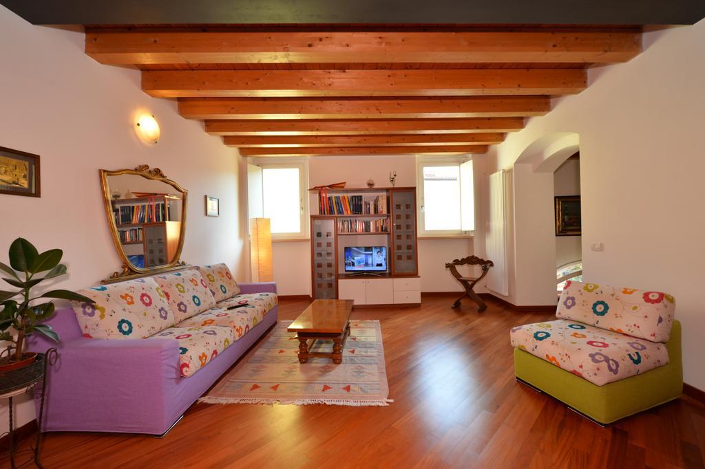 B&B Corte Barbieri Dolcè Extérieur photo