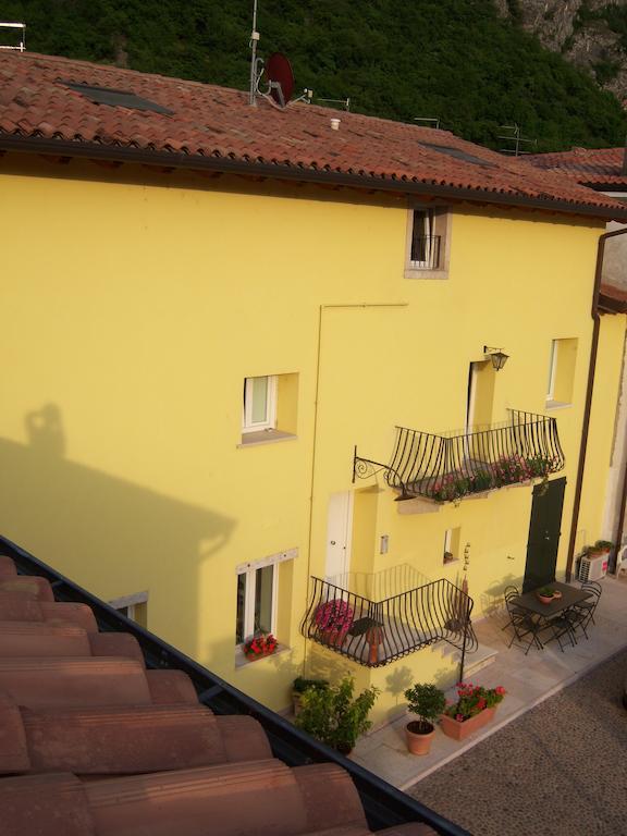 B&B Corte Barbieri Dolcè Extérieur photo
